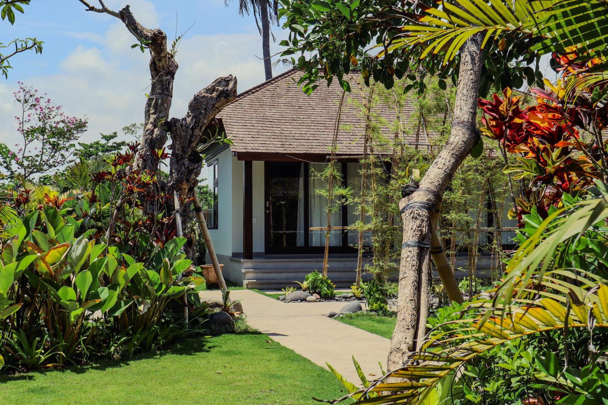 K Ko Surf Village At Keramas Lebih Экстерьер фото