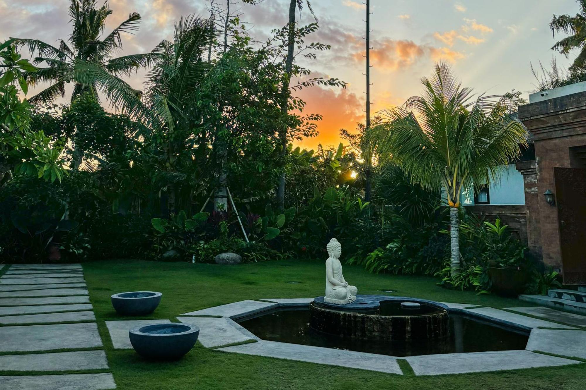 K Ko Surf Village At Keramas Lebih Экстерьер фото